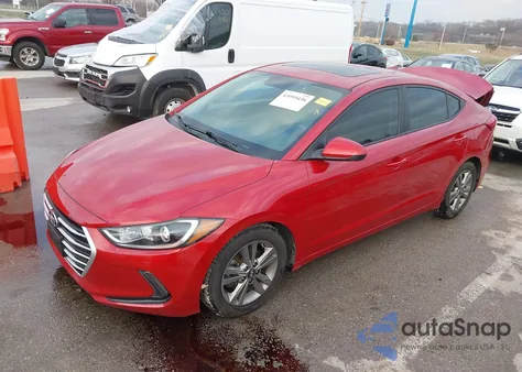 2018 Hyundai Elantra Value Edition z USA, uszkodzony, nr VIN 5NPD84LF3JH279658